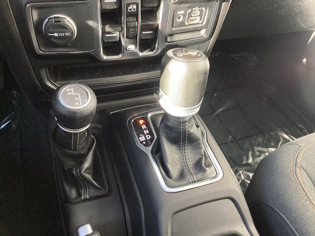 Thumbnail: 2024 Jeep Wrangler - 14