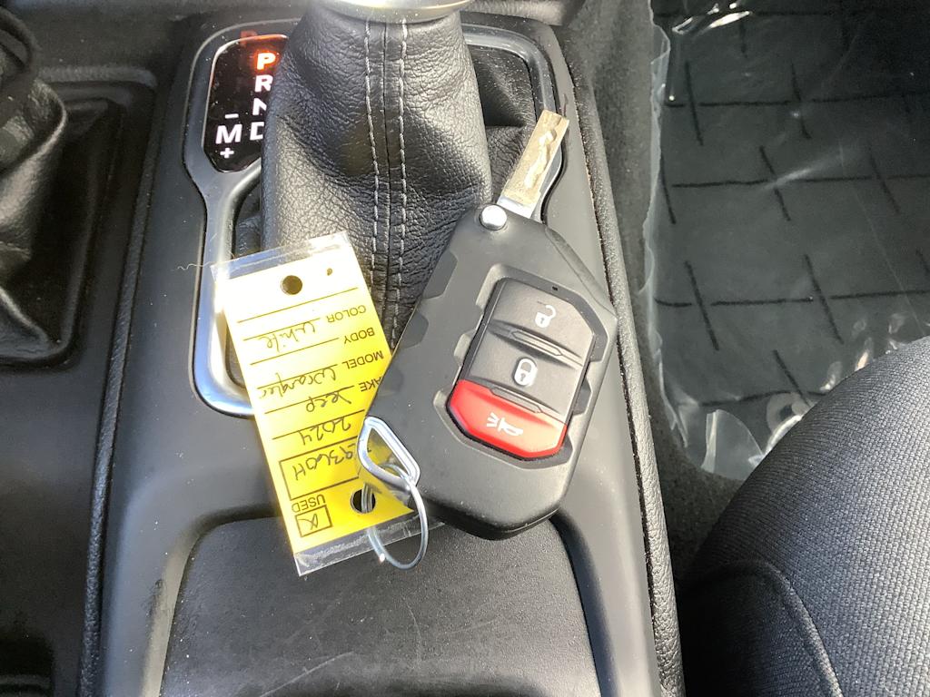 Thumbnail: 2024 Jeep Wrangler - 16