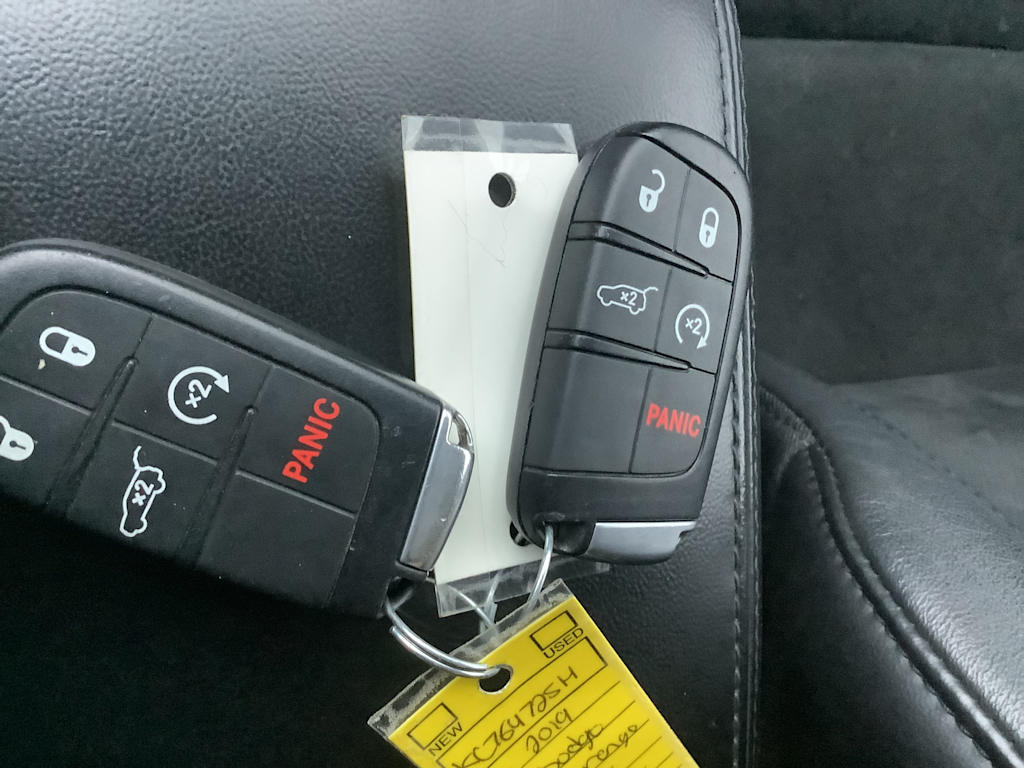 Thumbnail: 2019 Dodge Durango - 17