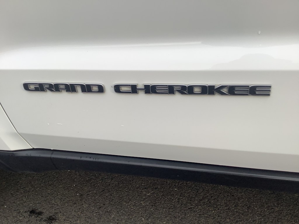 Thumbnail: 2018 Jeep Grand Cherokee - 7