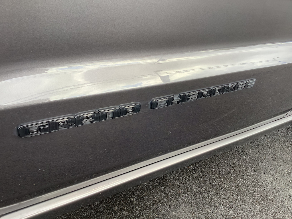 Thumbnail: 2020 Jeep Grand Cherokee - 7