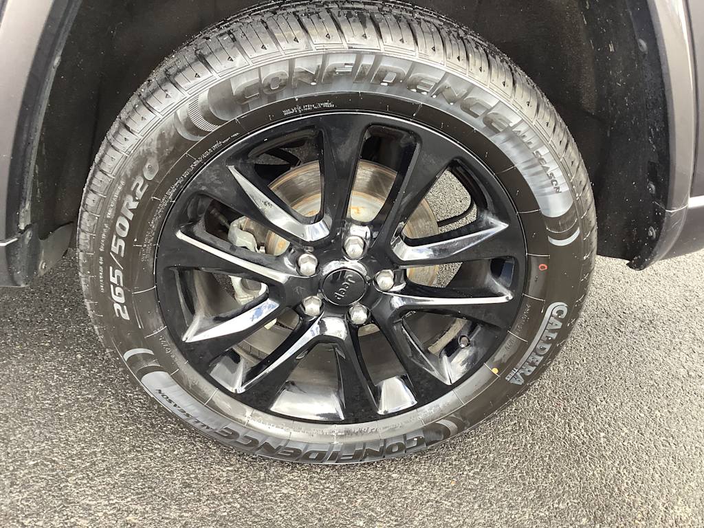 Thumbnail: 2020 Jeep Grand Cherokee - 8