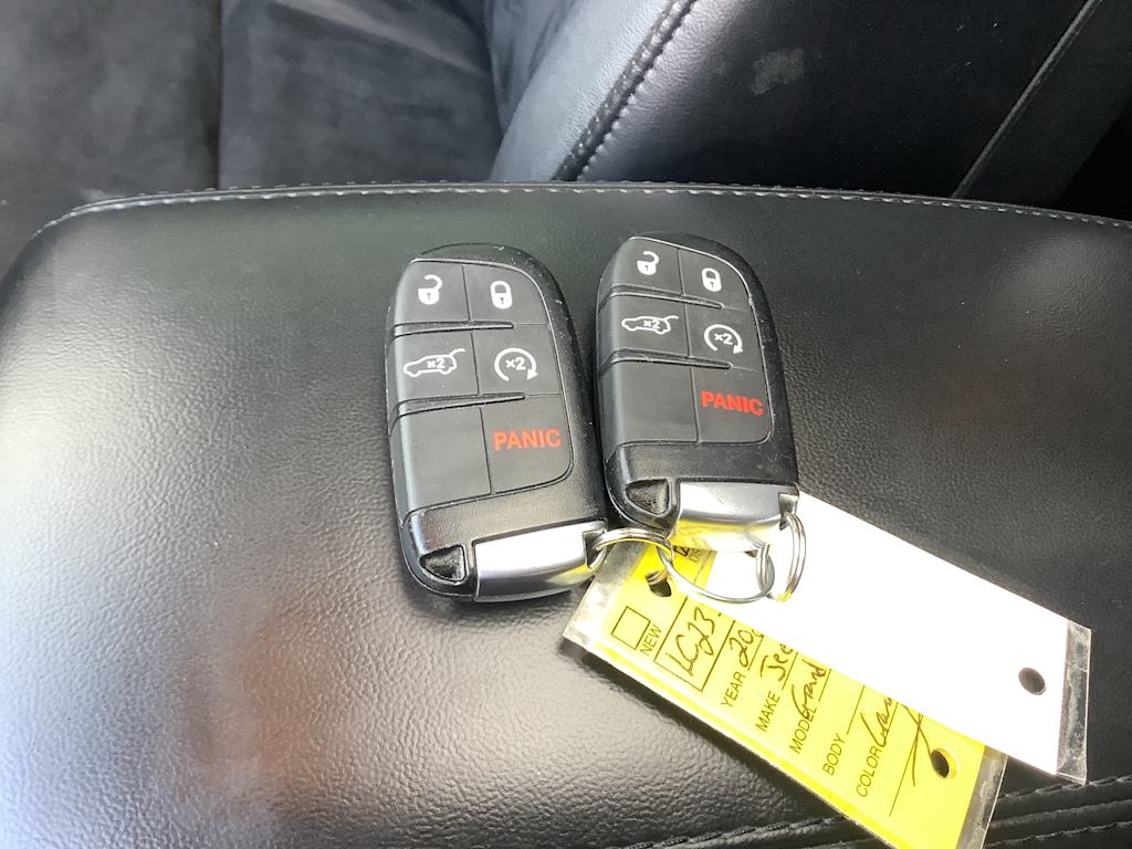 Thumbnail: 2020 Jeep Grand Cherokee - 18