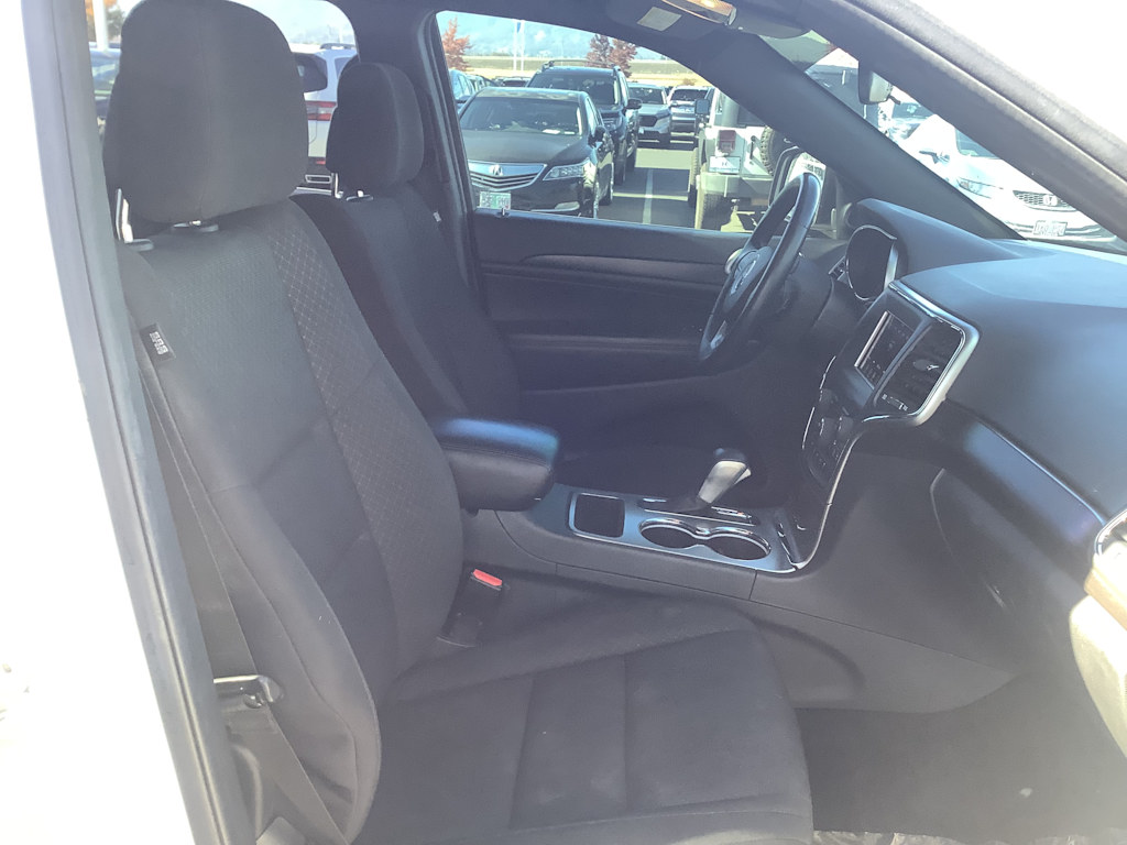 Thumbnail: 2018 Jeep Grand Cherokee - 13