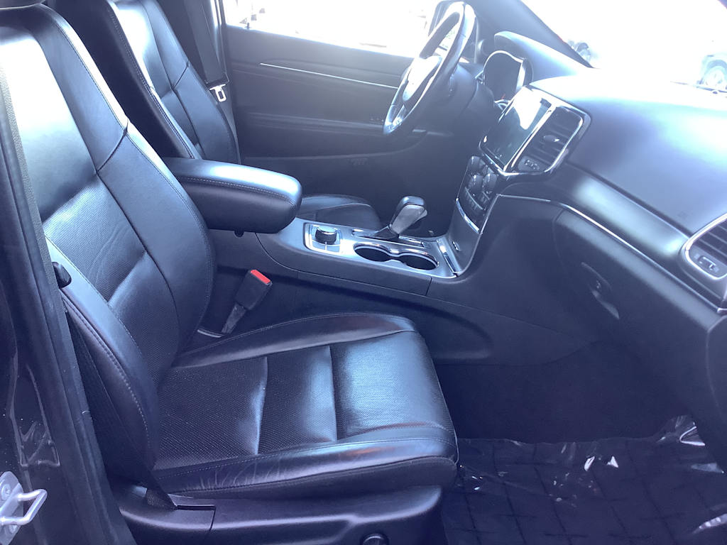 Thumbnail: 2021 Jeep Grand Cherokee - 18