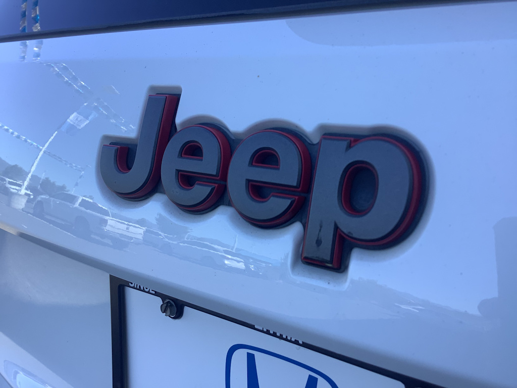 Thumbnail: 2018 Jeep Grand Cherokee - 7
