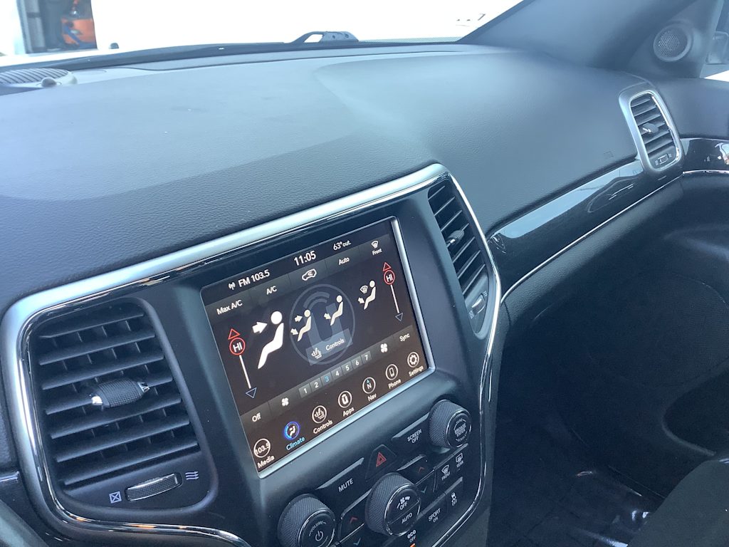 Thumbnail: 2018 Jeep Grand Cherokee - 14