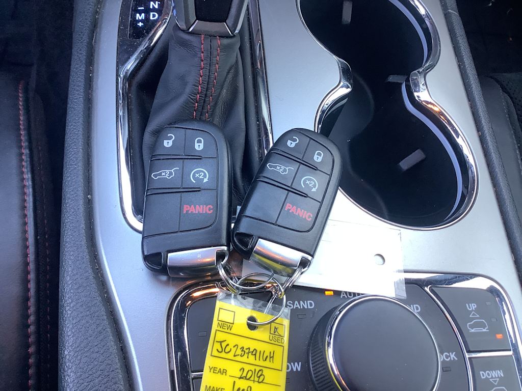 Thumbnail: 2018 Jeep Grand Cherokee - 20