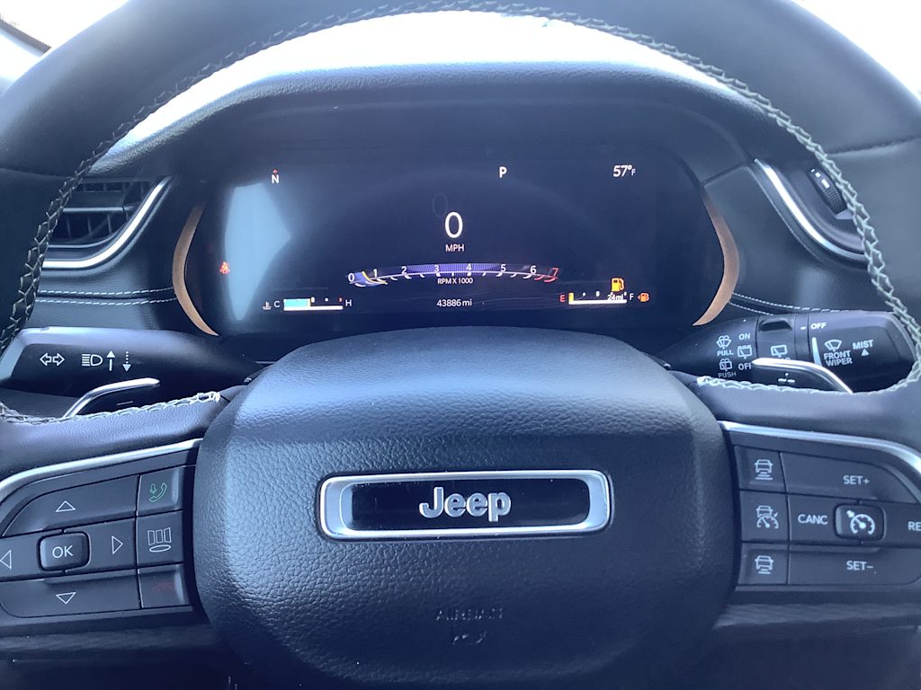Thumbnail: 2024 Jeep Grand Cherokee L - 15