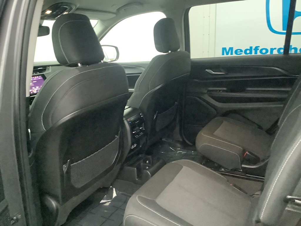 Thumbnail: 2023 Jeep Grand Cherokee L - 13