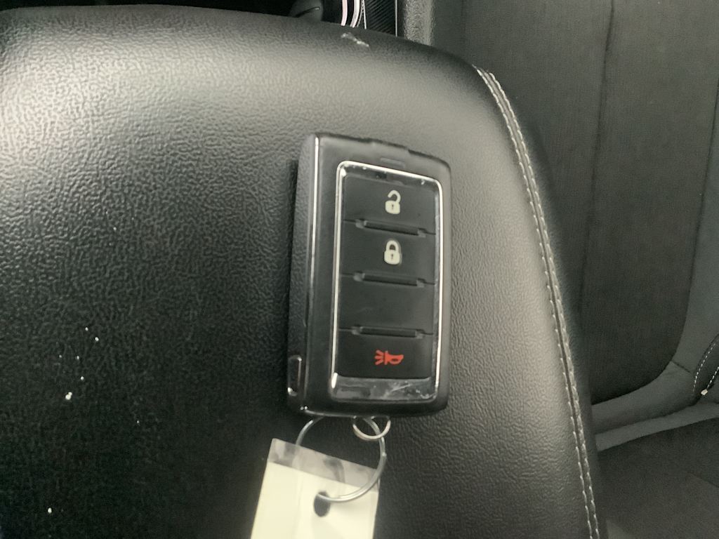 Thumbnail: 2023 Jeep Grand Cherokee L - 21