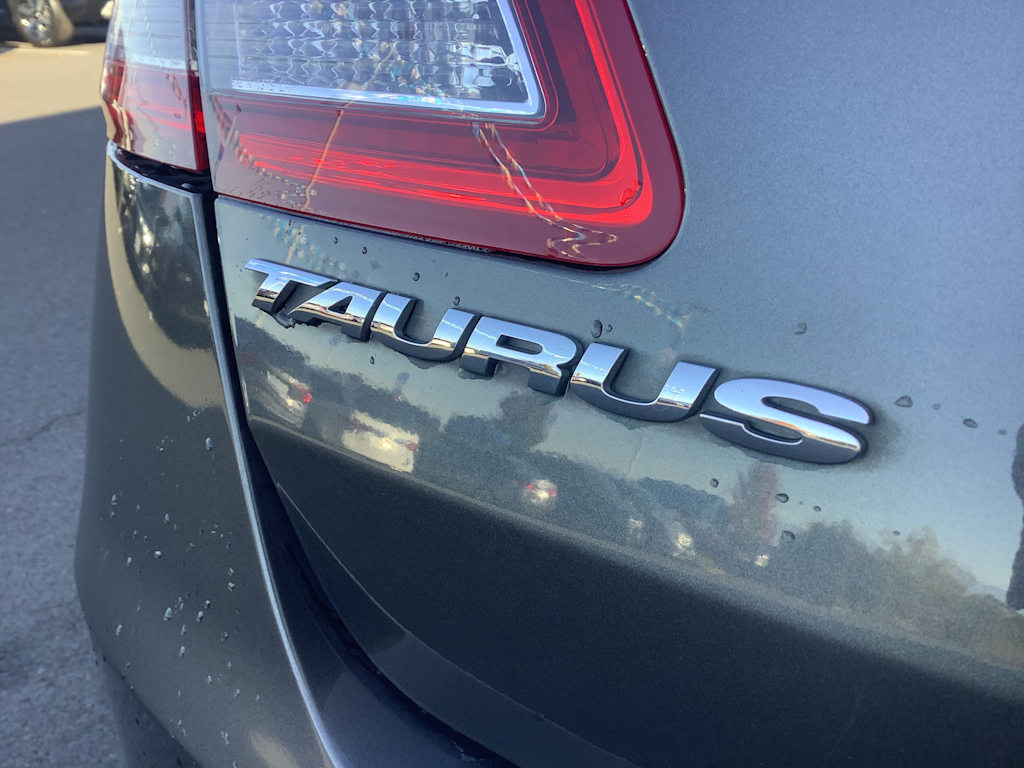 Thumbnail: 2018 Ford Taurus - 7