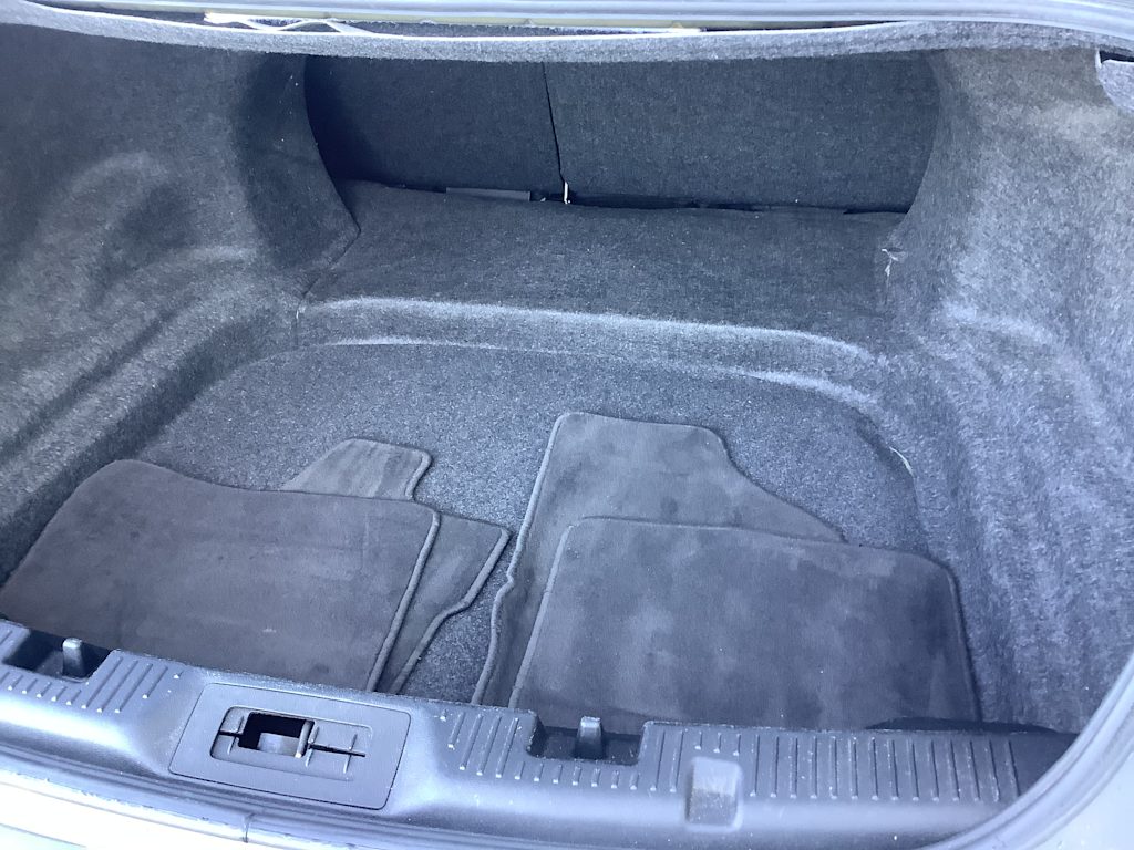 Thumbnail: 2018 Ford Taurus - 17