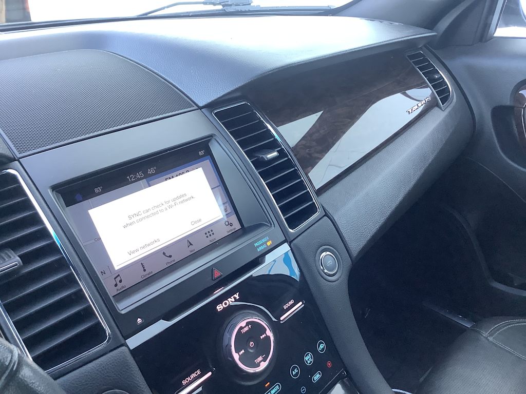 Thumbnail: 2018 Ford Taurus - 14