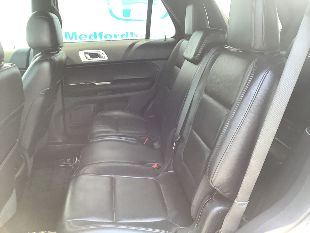Thumbnail: 2014 Ford Explorer - 17