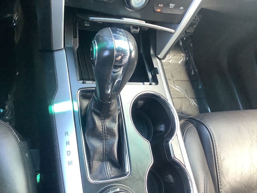 Thumbnail: 2015 Ford Explorer - 13