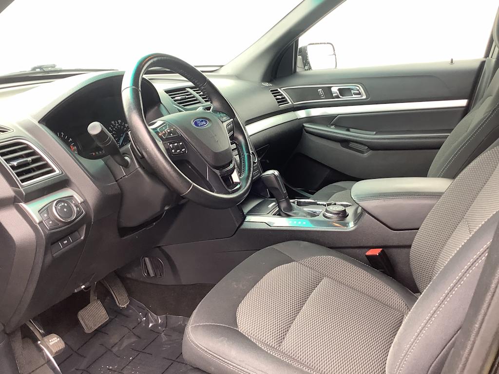 Thumbnail: 2016 Ford Explorer - 10