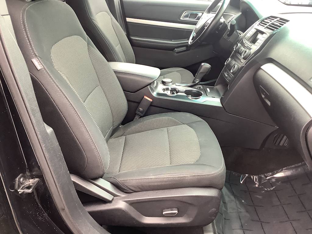 Thumbnail: 2016 Ford Explorer - 20