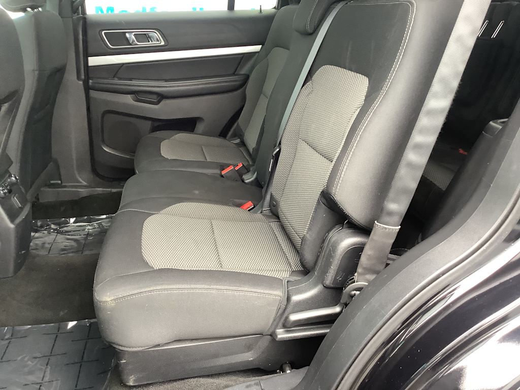 Thumbnail: 2016 Ford Explorer - 18