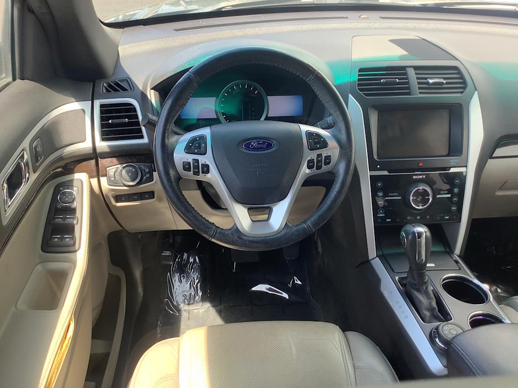 Thumbnail: 2014 Ford Explorer - 10