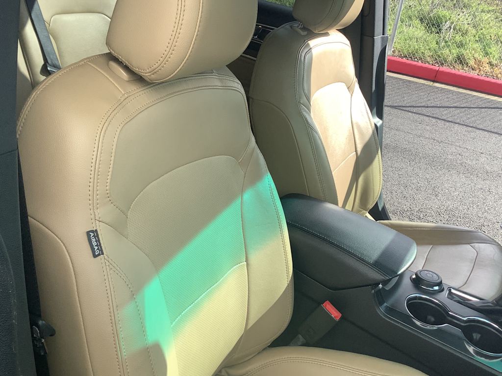 Thumbnail: 2016 Ford Explorer - 20