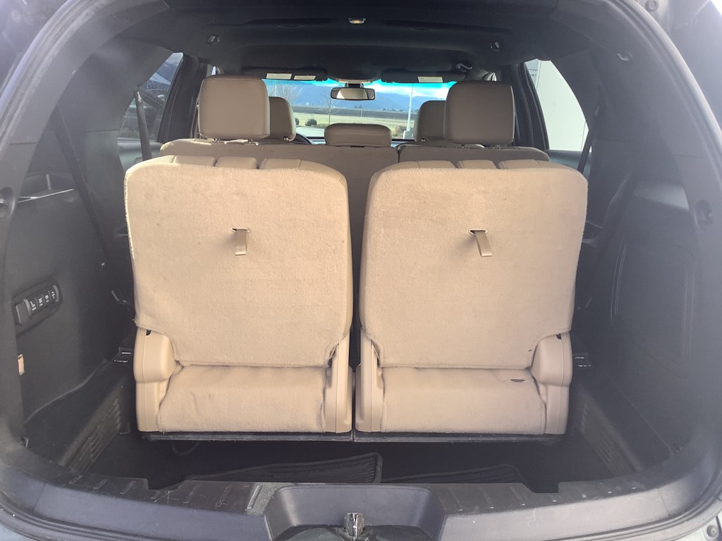 Thumbnail: 2016 Ford Explorer - 21