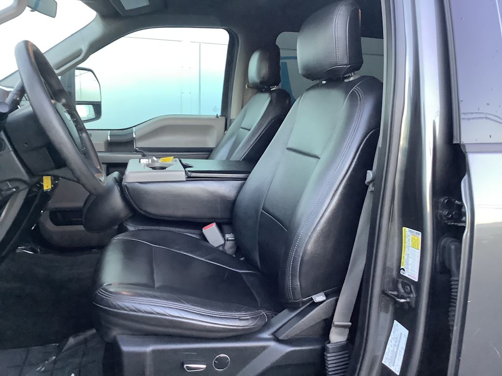 Thumbnail: 2017 Ford F-350 - 9