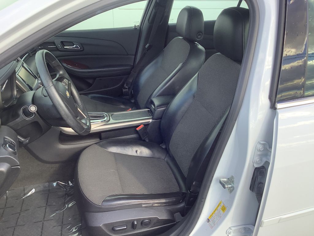Thumbnail: 2013 Chevrolet Malibu - 11