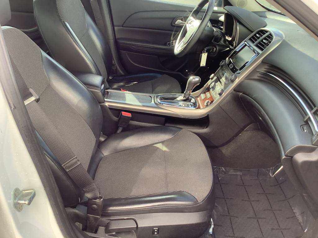 Thumbnail: 2013 Chevrolet Malibu - 12
