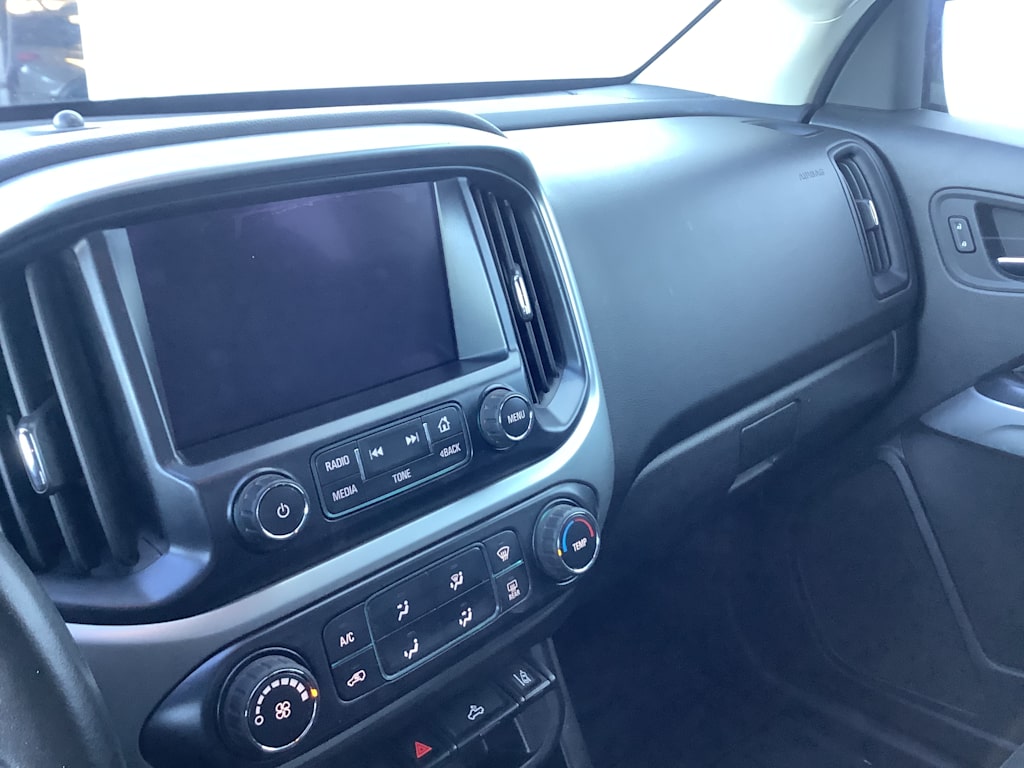 Thumbnail: 2016 Chevrolet Colorado - 14