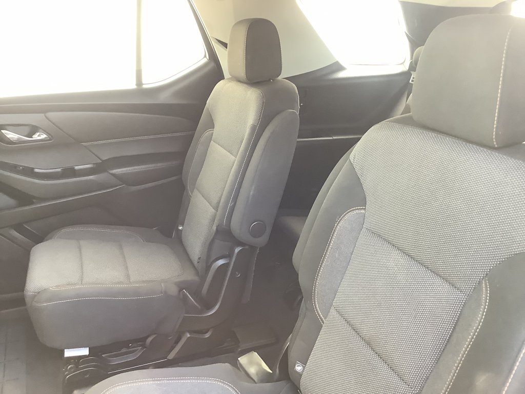 Thumbnail: 2020 Chevrolet Traverse - 19