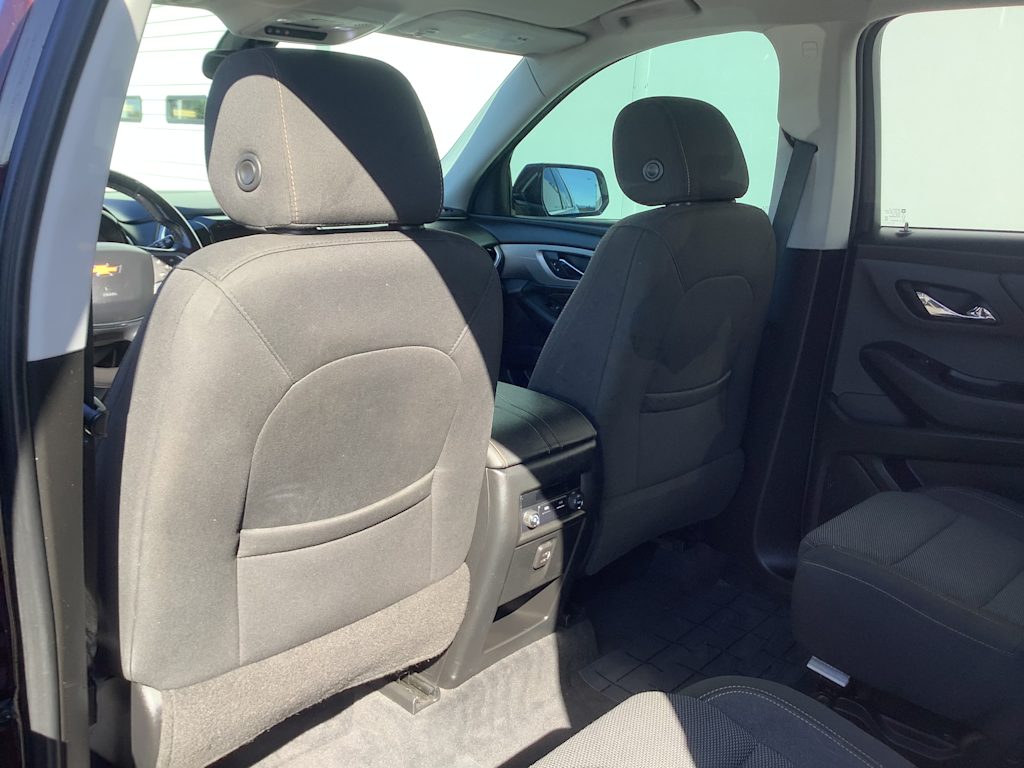 Thumbnail: 2020 Chevrolet Traverse - 13