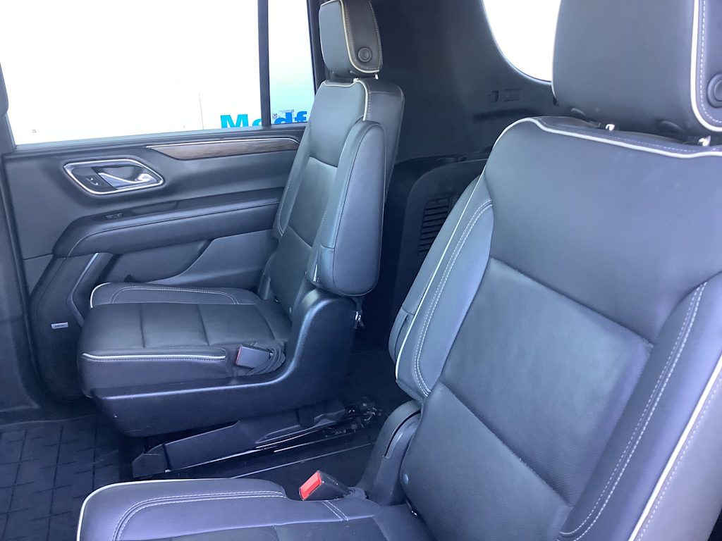 Thumbnail: 2023 Chevrolet Suburban - 21
