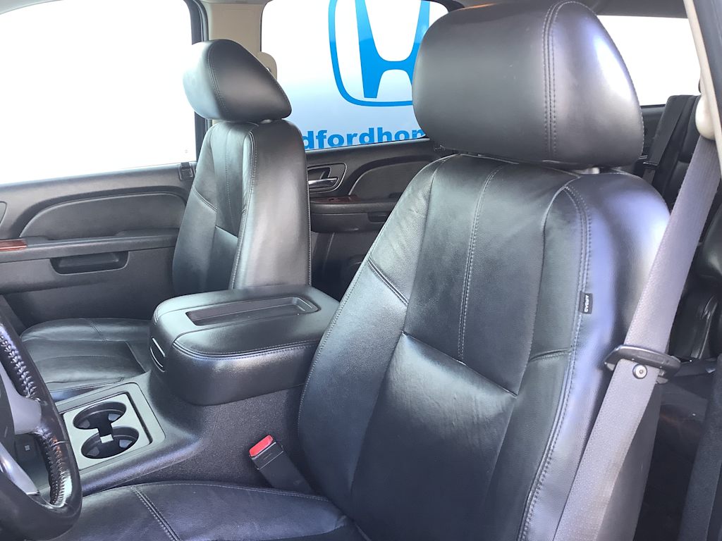 Thumbnail: 2011 Chevrolet Suburban - 12