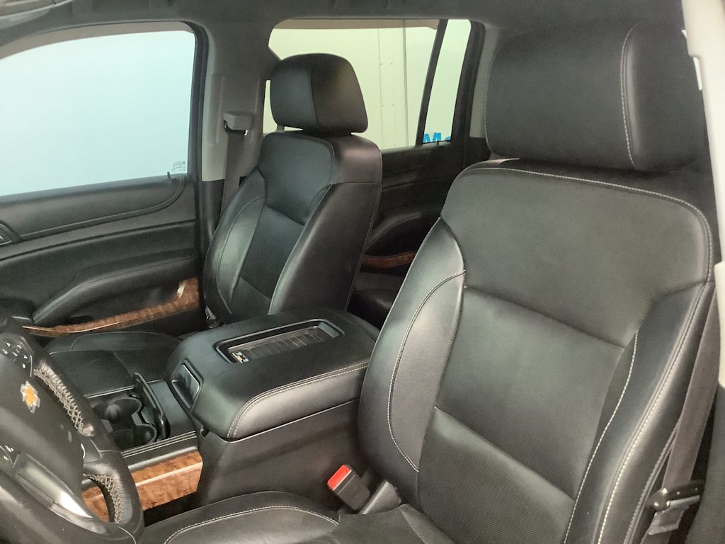 Thumbnail: 2017 Chevrolet Suburban - 12