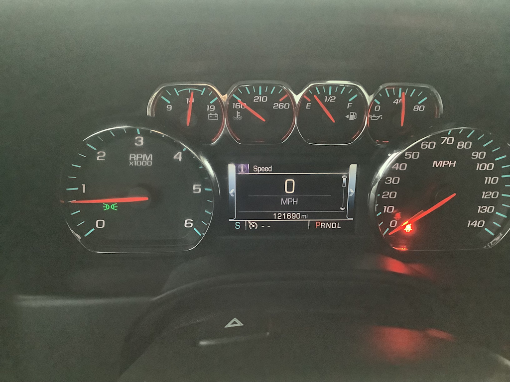 Thumbnail: 2017 Chevrolet Suburban - 15