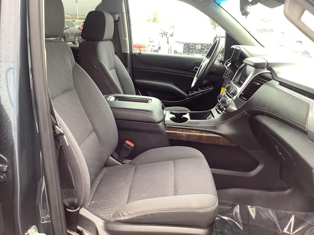 Thumbnail: 2019 Chevrolet Suburban - 12