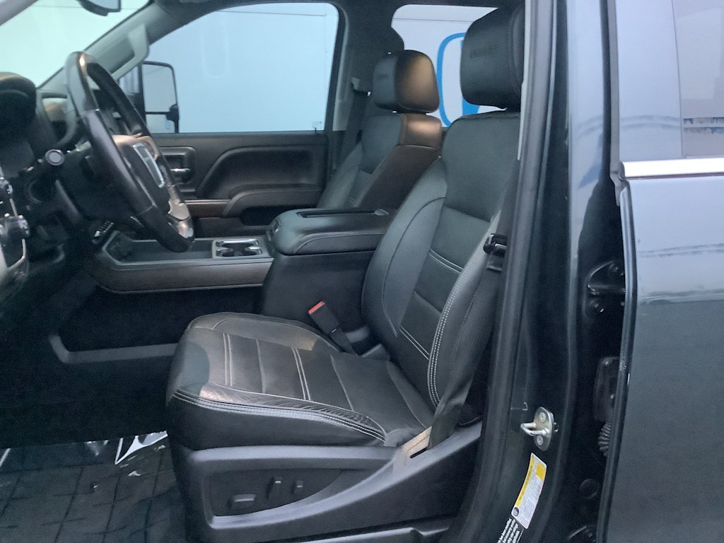 Thumbnail: 2018 GMC Sierra 2500 - 11