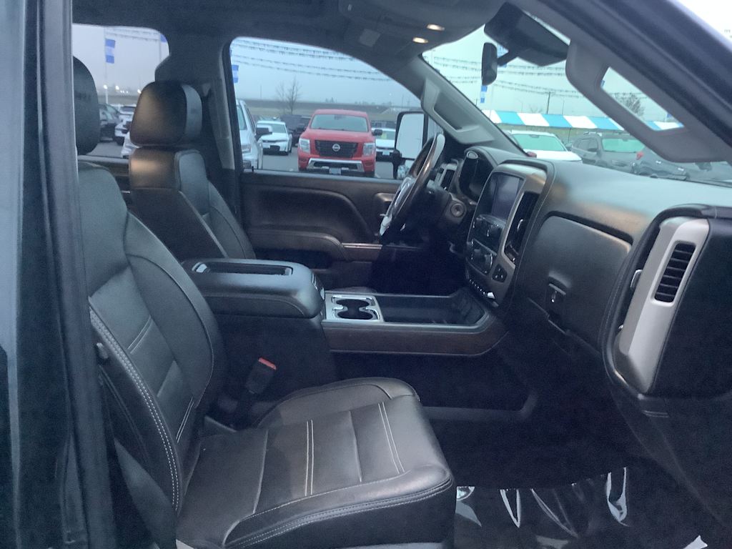 Thumbnail: 2018 GMC Sierra 2500 - 19