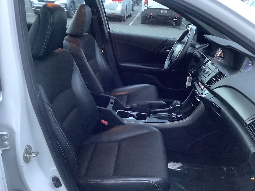 Thumbnail: 2016 Honda Accord - 12