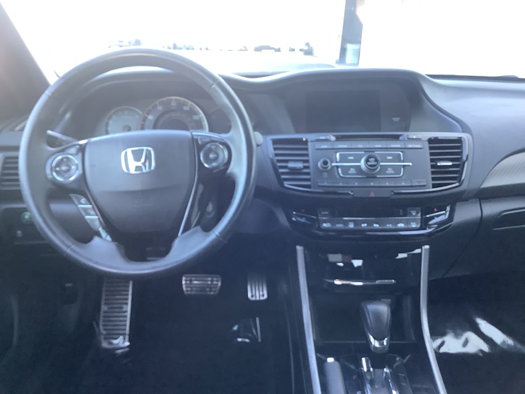 Thumbnail: 2016 Honda Accord - 10
