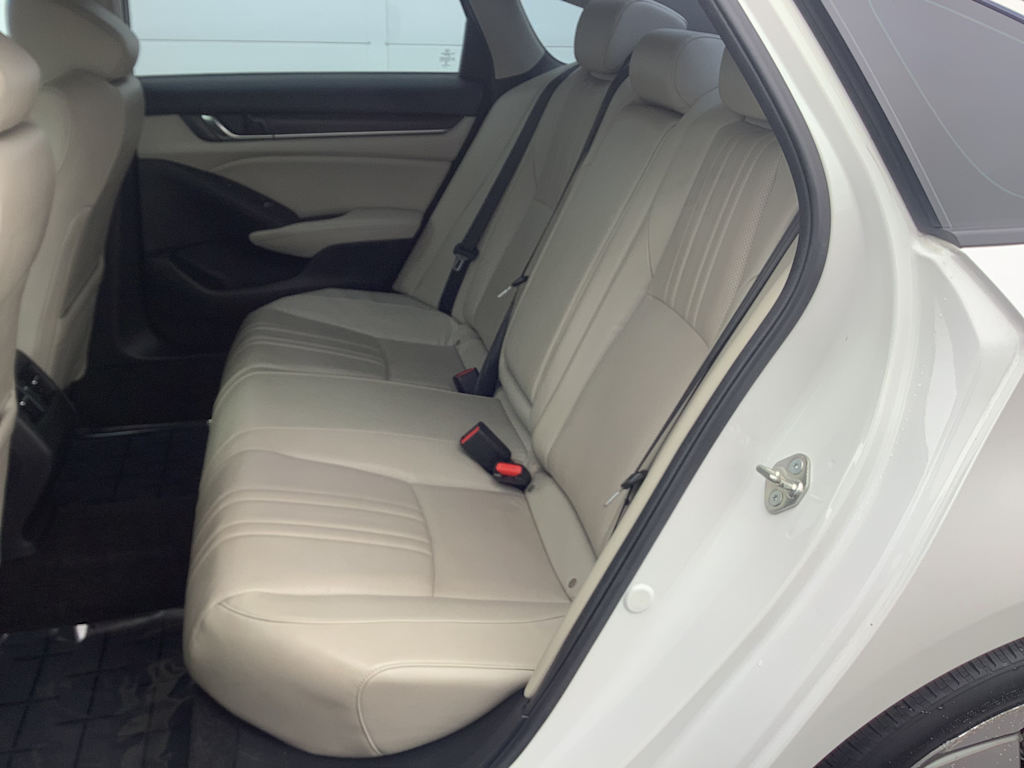 Thumbnail: 2018 Honda Accord - 18