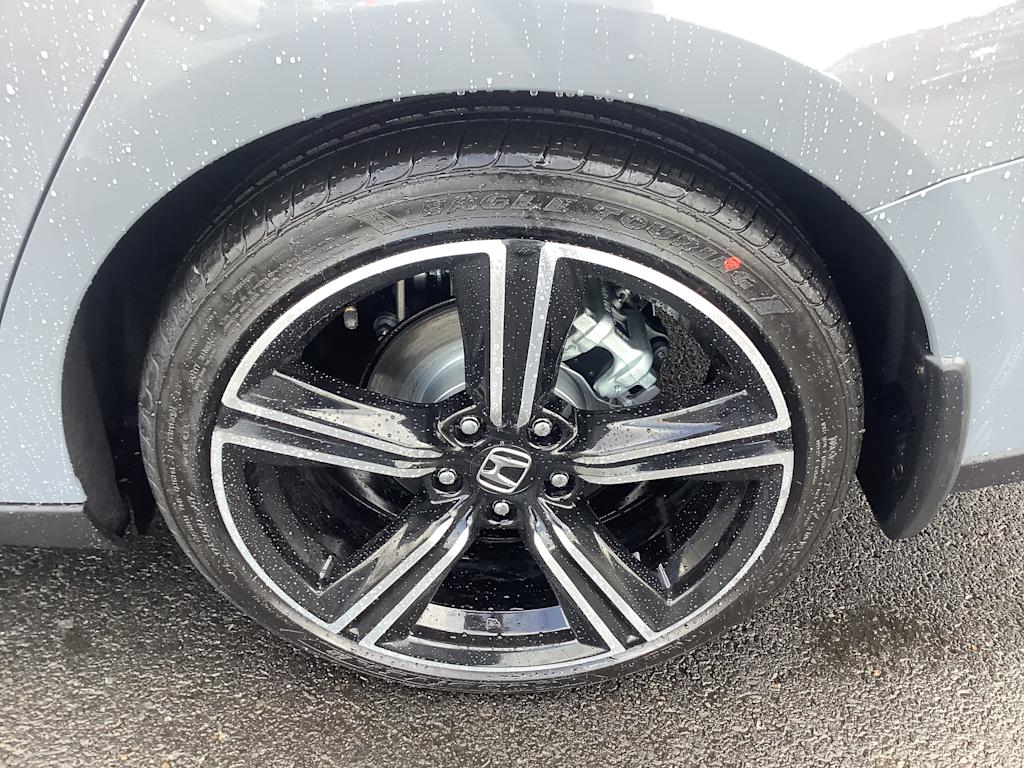 2025 Honda Accord Sport 8