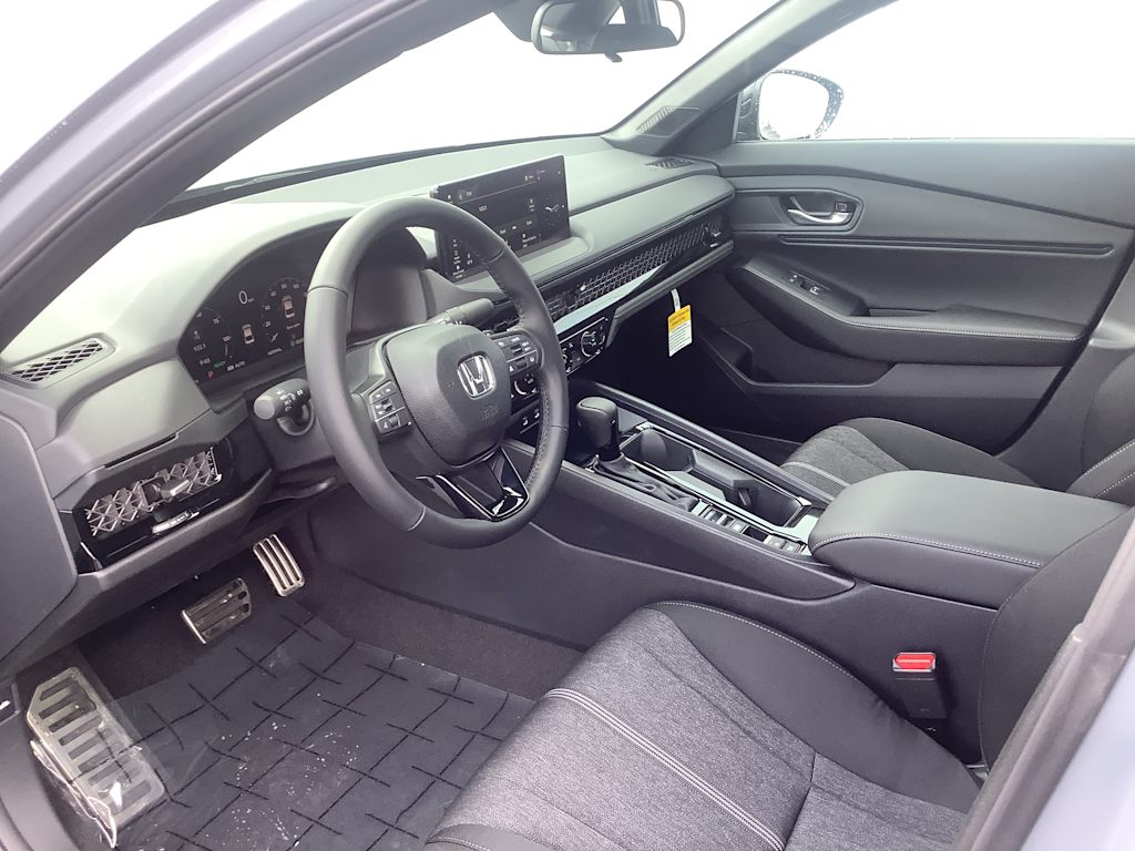 2025 Honda Accord Sport 2