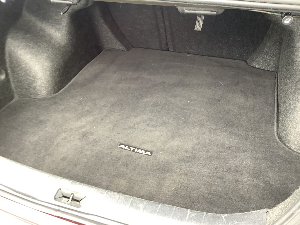 Thumbnail: 2024 Nissan Altima - 17