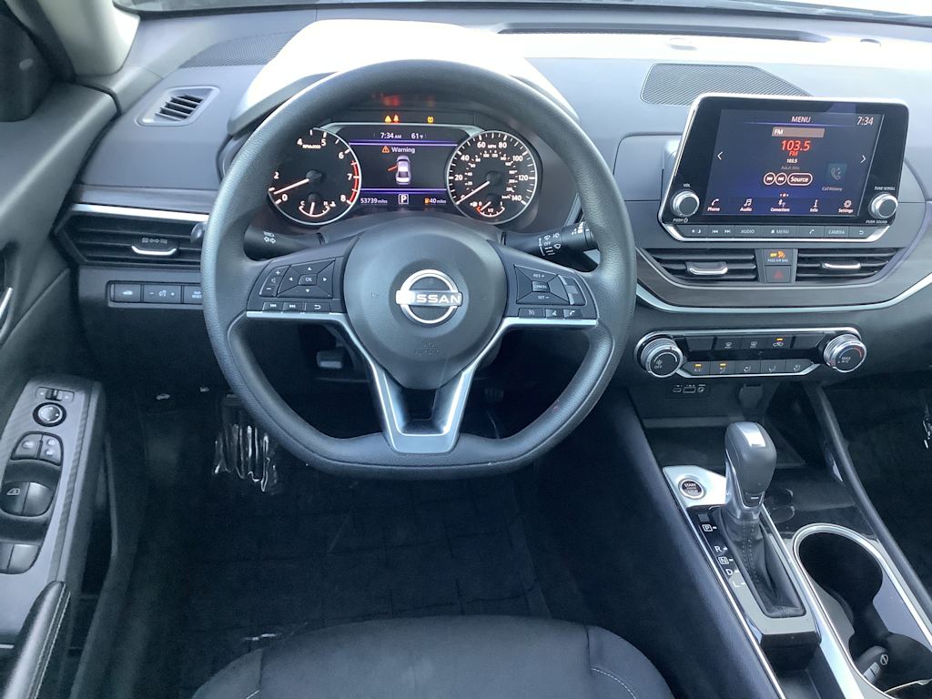 Thumbnail: 2024 Nissan Altima - 10