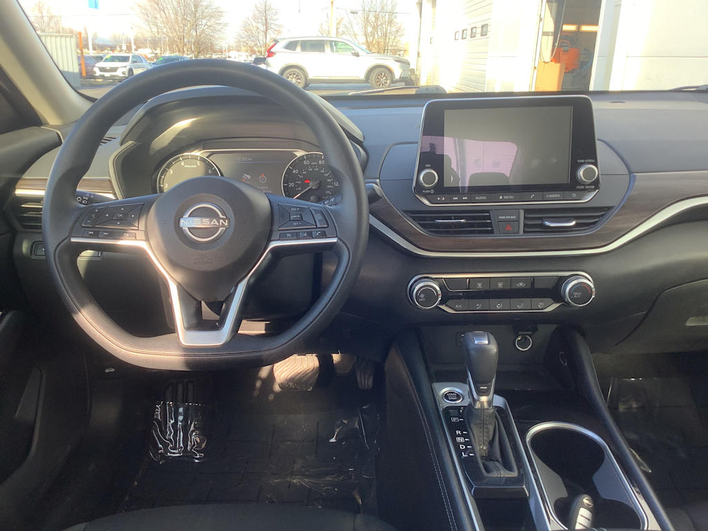 Thumbnail: 2023 Nissan Altima - 2