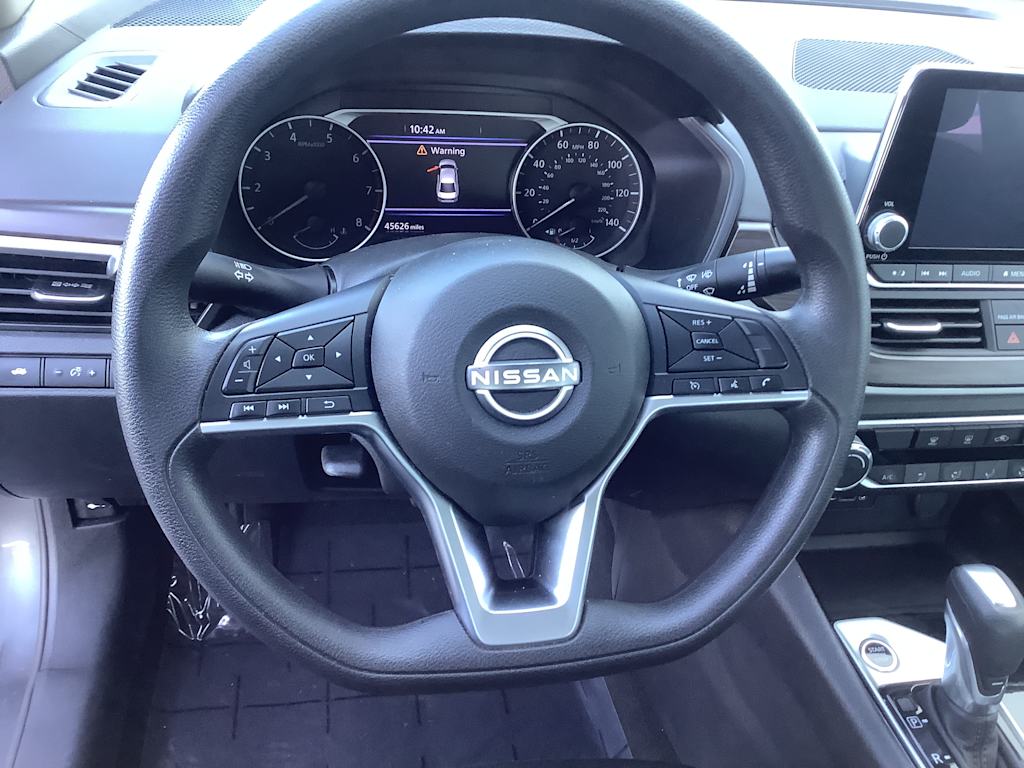 Thumbnail: 2024 Nissan Altima - 10