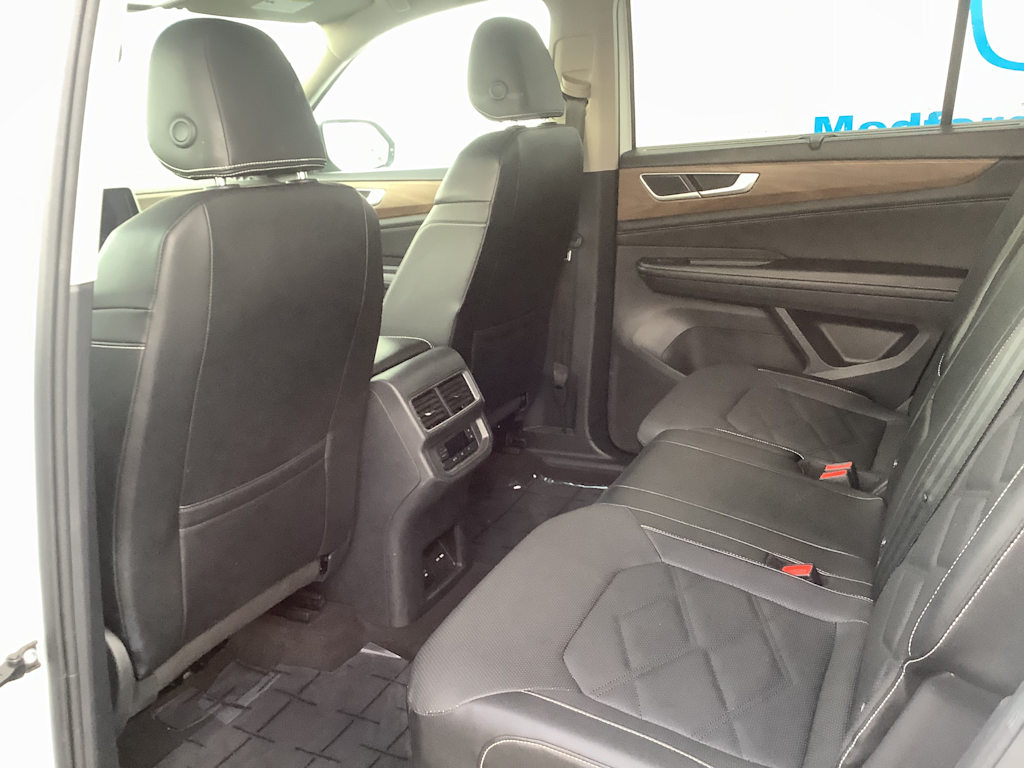 Thumbnail: 2024 Volkswagen Atlas - 12