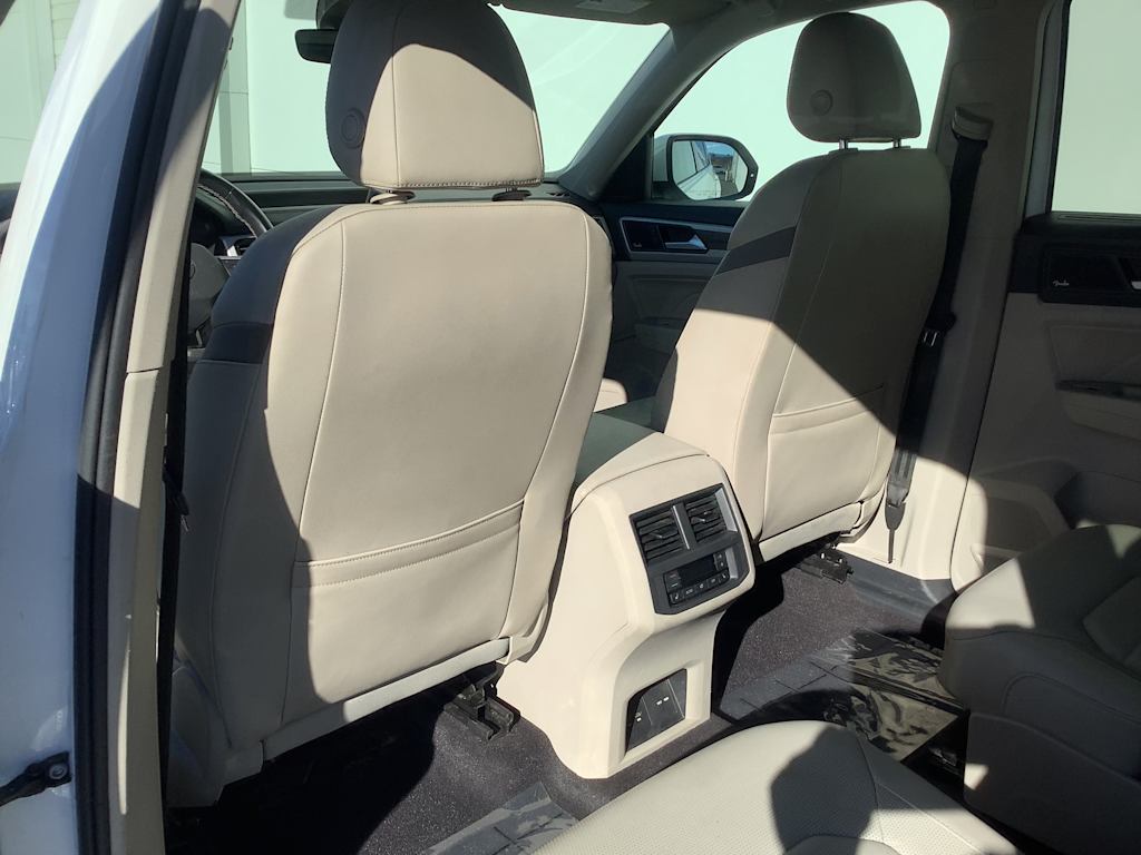 Thumbnail: 2021 Volkswagen Atlas - 13